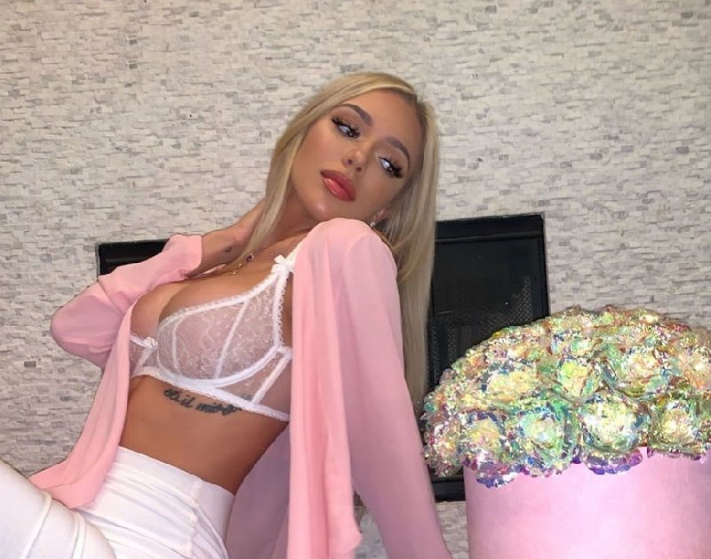 Ogłoszenia towarzyskie, a historia prostytucji